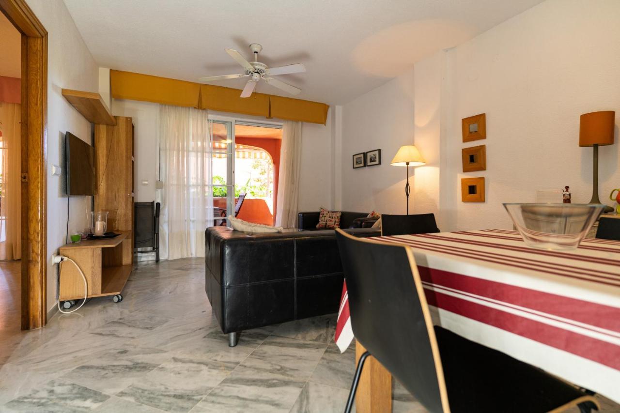 Alvarito Playa Apartment Marbella